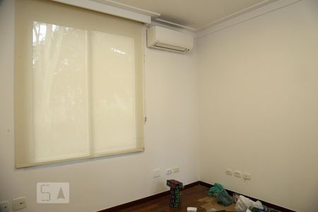 Escritório de casa de condomínio à venda com 4 quartos, 250m² em Residencial Morumbi, São Paulo