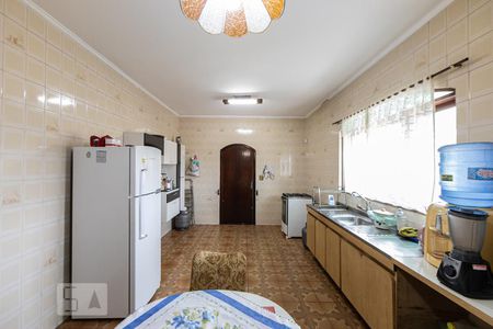 Casa para alugar com 300m², 3 quartos e 6 vagasCozinha