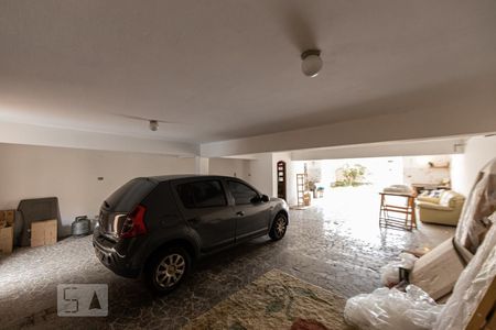 Casa para alugar com 300m², 3 quartos e 6 vagasGaragem