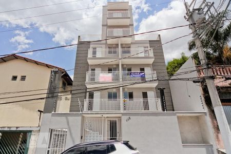 Studio para alugar com 32m², 1 quarto e sem vaga Studio para alugar com 32m², 1 quarto e sem vagaFachada