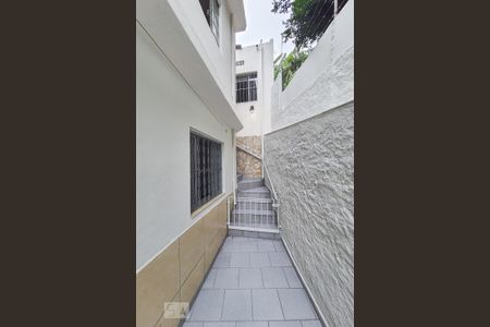 Casa para alugar com 80m², 2 quartos e 1 vaga Casa para alugar com 80m², 2 quartos e 1 vagaQuintal