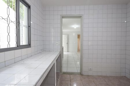 Casa para alugar com 80m², 2 quartos e 1 vaga Casa para alugar com 80m², 2 quartos e 1 vagaLavanderia