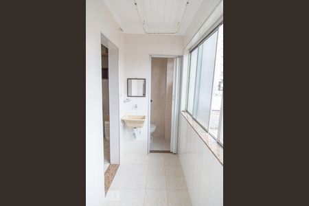 Apartamento para alugar com 69m², 2 quartos e sem vagaÁrea de Serviço