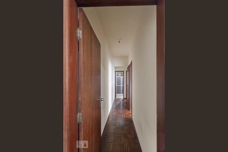 Corredor de apartamento à venda com 2 quartos, 92m² em Lourdes, Belo Horizonte