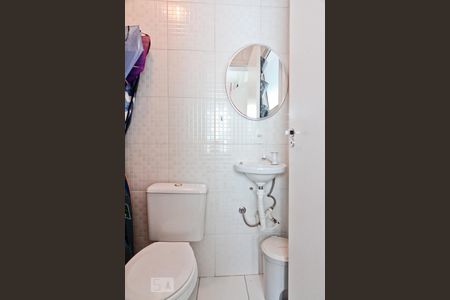 Casa à venda com 142m², 4 quartos e 2 vagasBanheiro de Serviço