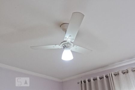 Casa à venda com 142m², 4 quartos e 2 vagasSuíte 2