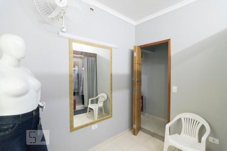 Casa à venda com 273m², 5 quartos e 4 vagasQuarto 2 Edícula