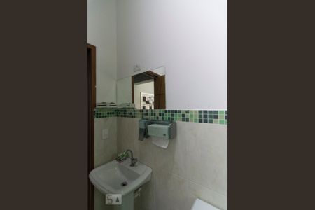 Casa à venda com 273m², 5 quartos e 4 vagasBanheiro Edícula