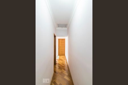 Casa à venda com 273m², 5 quartos e 4 vagasCorredor