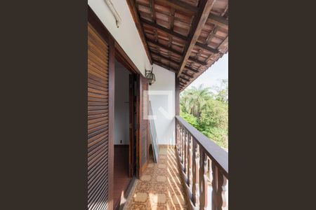 Casa de condomínio à venda com 503m², 4 quartos e 5 vagasVaranda da Suíte 1