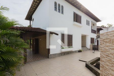 Casa de condomínio à venda com 503m², 4 quartos e 5 vagasFachada