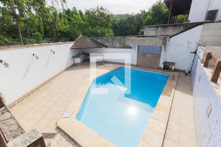 Casa de condomínio à venda com 503m², 4 quartos e 5 vagasPiscina