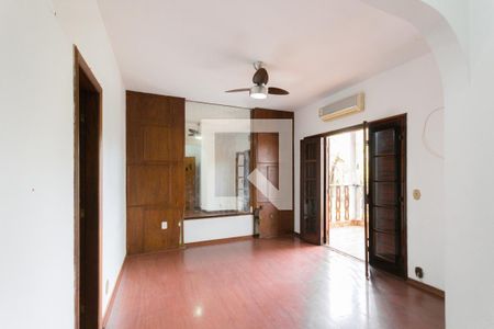 Casa de condomínio à venda com 503m², 4 quartos e 5 vagasSuíte 2