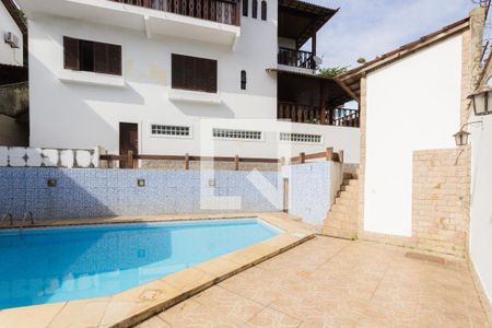 Casa de condomínio à venda com 503m², 4 quartos e 5 vagasPiscina