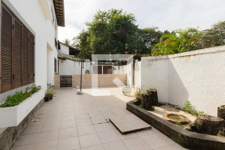Casa de condomínio à venda com 503m², 4 quartos e 5 vagasVaranda de Entrada
