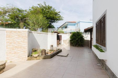 Casa de condomínio à venda com 503m², 4 quartos e 5 vagasVaranda de Entrada