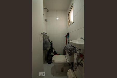 Apartamento à venda com 162m², 3 quartos e 2 vagasBanheiro de Serviço