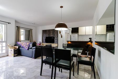 Apartamento à venda com 69m², 2 quartos e 1 vaga Apartamento à venda com 69m², 2 quartos e 1 vagaSala