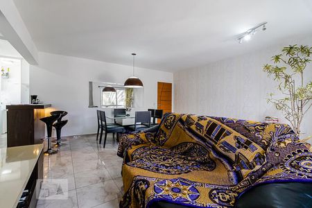 Apartamento à venda com 69m², 2 quartos e 1 vaga Apartamento à venda com 69m², 2 quartos e 1 vagaSala