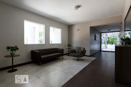 Apartamento à venda com 69m², 2 quartos e 1 vaga Apartamento à venda com 69m², 2 quartos e 1 vagaHall de