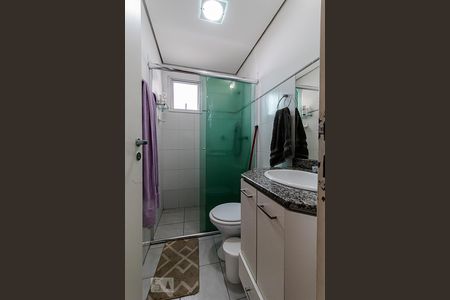 Apartamento à venda com 69m², 2 quartos e 1 vaga Apartamento à venda com 69m², 2 quartos e 1 vagaBanheiro da Suíte