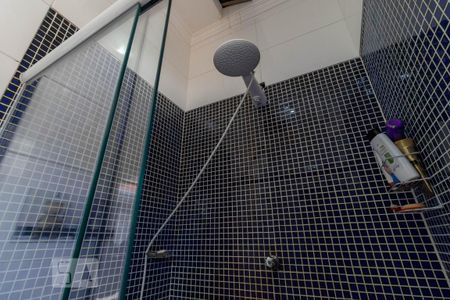 Casa à venda com 280m², 3 quartos e 2 vagasBanheiro de Serviço - Chuveiro Elétrico