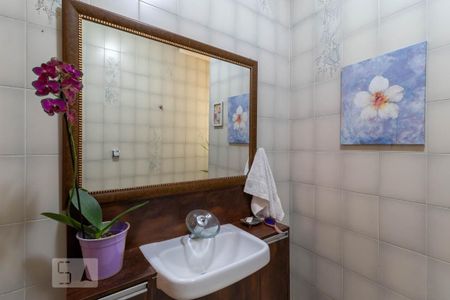 Casa à venda com 280m², 3 quartos e 2 vagasLavabo