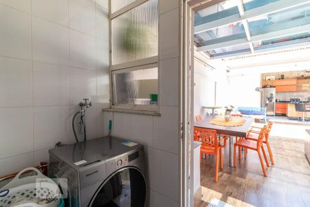 Casa à venda com 280m², 3 quartos e 2 vagasÁrea de Serviço