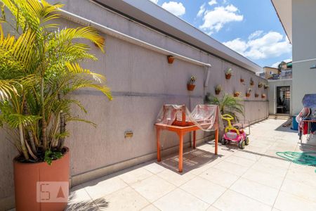 Casa à venda com 280m², 3 quartos e 2 vagasQuintal