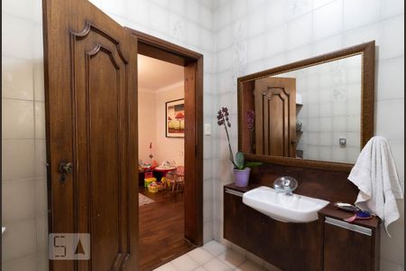 Casa à venda com 280m², 3 quartos e 2 vagasLavabo