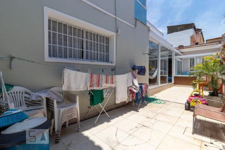 Casa à venda com 280m², 3 quartos e 2 vagasQuintal