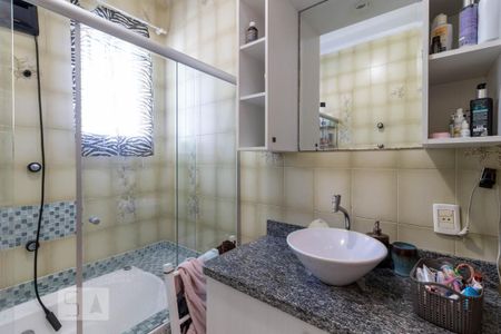 Casa à venda com 280m², 3 quartos e 2 vagasBanheiro da Suíte