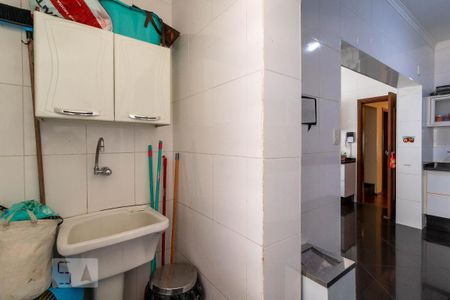 Casa à venda com 280m², 3 quartos e 2 vagasÁrea de Serviço