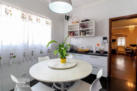 Casa à venda com 280m², 3 quartos e 2 vagasCopa