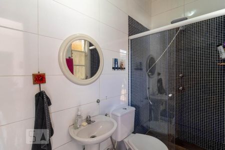 Casa à venda com 280m², 3 quartos e 2 vagasBanheiro de Serviço