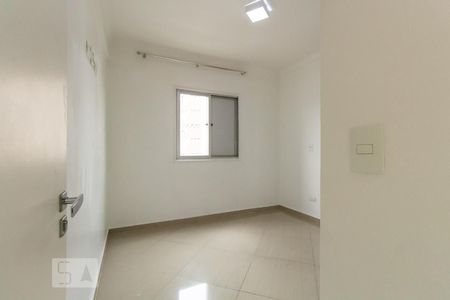 Quarto 2 de apartamento para alugar com 2 quartos, 55m² em Vila Santana, São Paulo