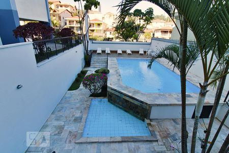 Apartamento à venda com 81m², 3 quartos e 2 vagas Apartamento à venda com 81m², 3 quartos e 2 vagasÁrea comum - Piscina