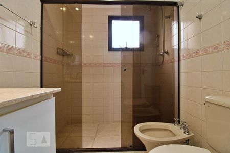 Apartamento à venda com 81m², 3 quartos e 2 vagas Apartamento à venda com 81m², 3 quartos e 2 vagasBanheiro da Suíte