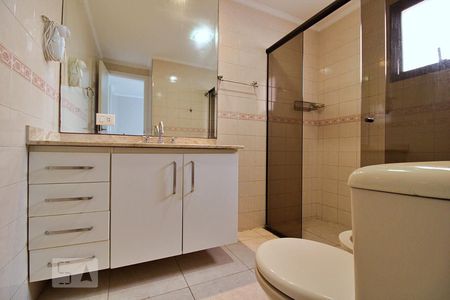 Apartamento à venda com 81m², 3 quartos e 2 vagas Apartamento à venda com 81m², 3 quartos e 2 vagasBanheiro da Suíte