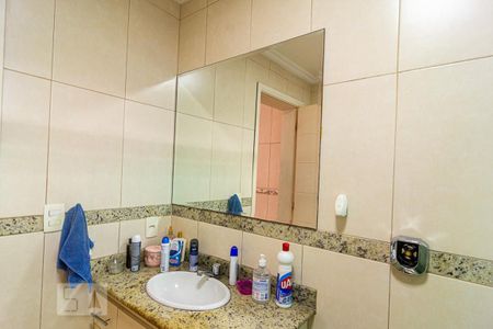 Casa à venda com 180m², 3 quartos e 1 vaga Casa à venda com 180m², 3 quartos e 1 vagaBanheiro