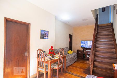 Sala de casa à venda com 3 quartos, 180m² em Barreto, Niterói