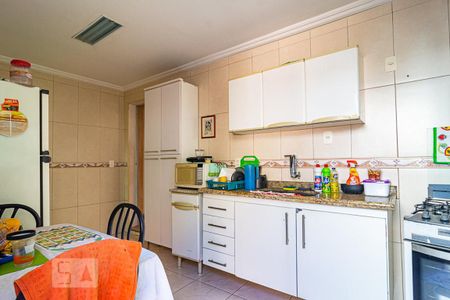 Casa à venda com 180m², 3 quartos e 1 vaga Casa à venda com 180m², 3 quartos e 1 vagaCozinha