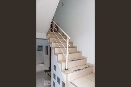 Apartamento para alugar com 28m², 1 quarto e sem vagaEscada