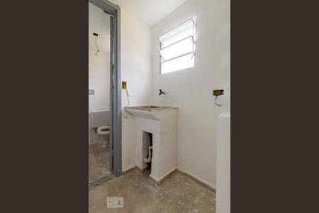 Casa para alugar com 70m², 2 quartos e 1 vaga Casa para alugar com 70m², 2 quartos e 1 vagaÁrea de Serviço