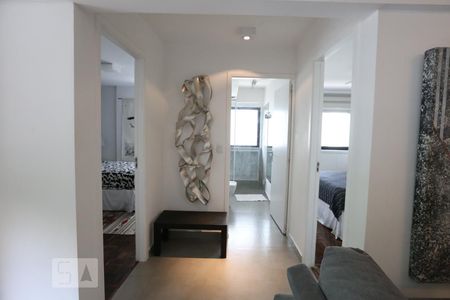 Corredor de apartamento para alugar com 2 quartos, 85m² em Vila Olímpia, São Paulo