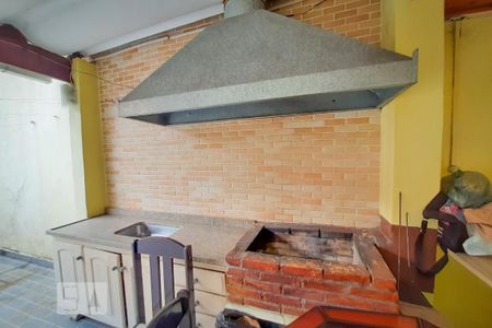 Casa à venda com 215m², 2 quartos e 2 vagasChurrasqueira