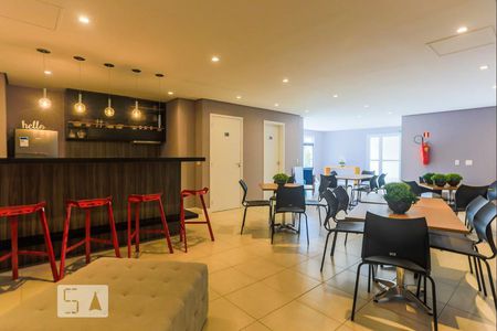 Apartamento para alugar com 36m², 1 quarto e sem vaga Apartamento para alugar com 36m², 1 quarto e sem vagaÁrea comum - Salão de festas