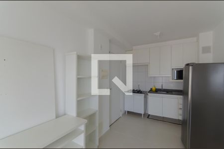 Sala/Cozinha de apartamento para alugar com 1 quarto, 36m² em Cambuci, São Paulo
