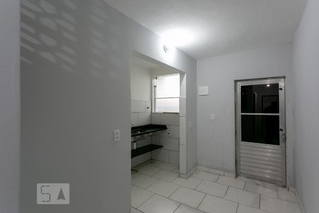 Sala e Cozinha de kitnet/studio para alugar com 1 quarto, 50m² em Santa Efigênia, Belo Horizonte
