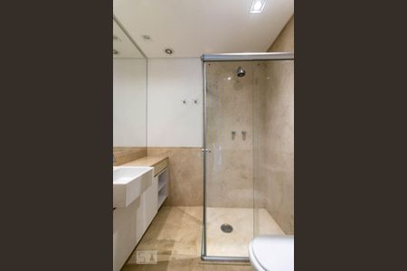 Apartamento para alugar com 60m², 1 quarto e 2 vagas Apartamento para alugar com 60m², 1 quarto e 2 vagasBanheiro da Suite